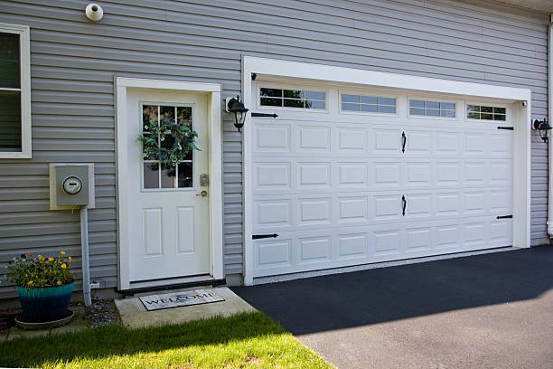 24/7 Emergency Garage Door Installation experts in Herricks, NY